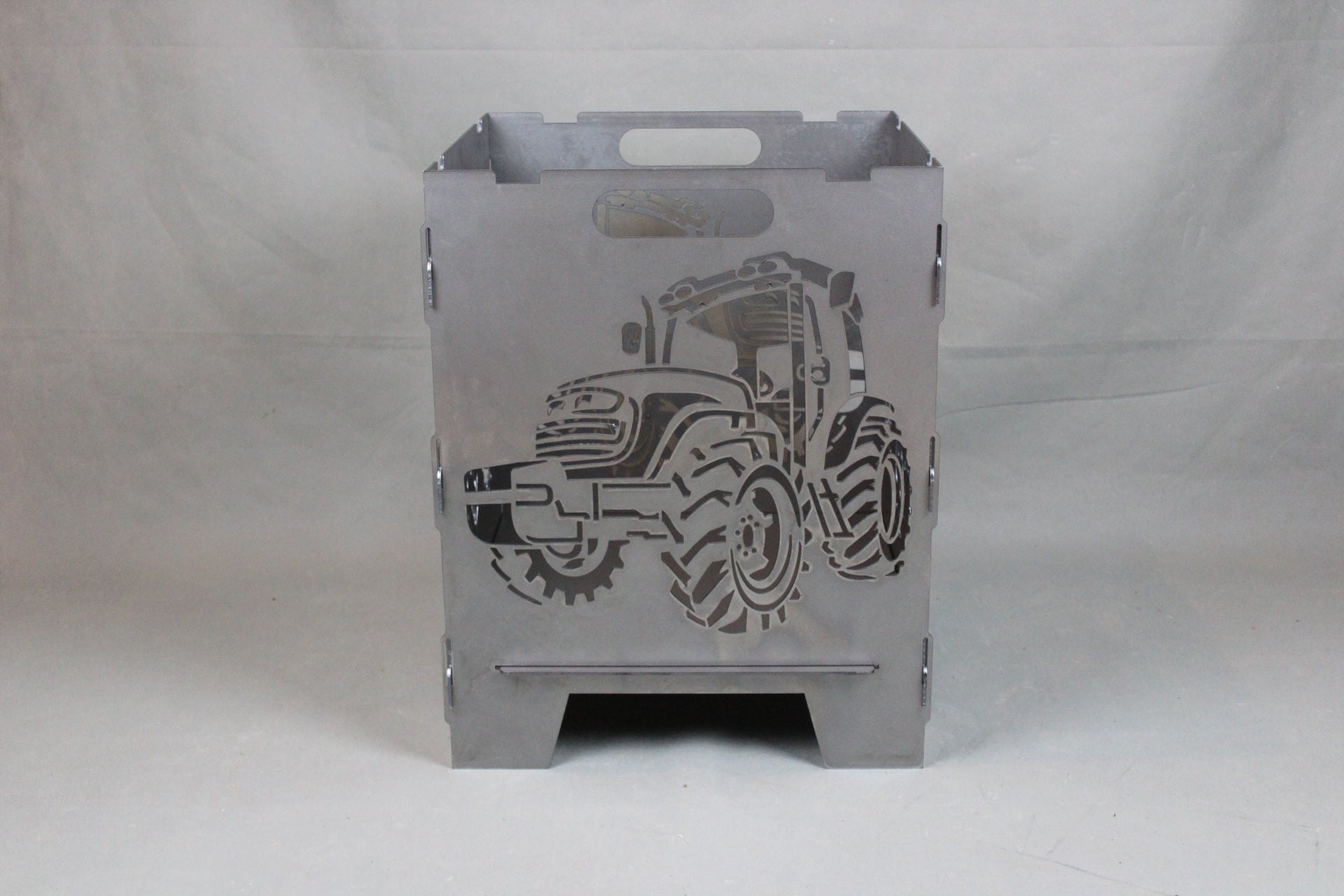 Feuerkorb "Trecker"