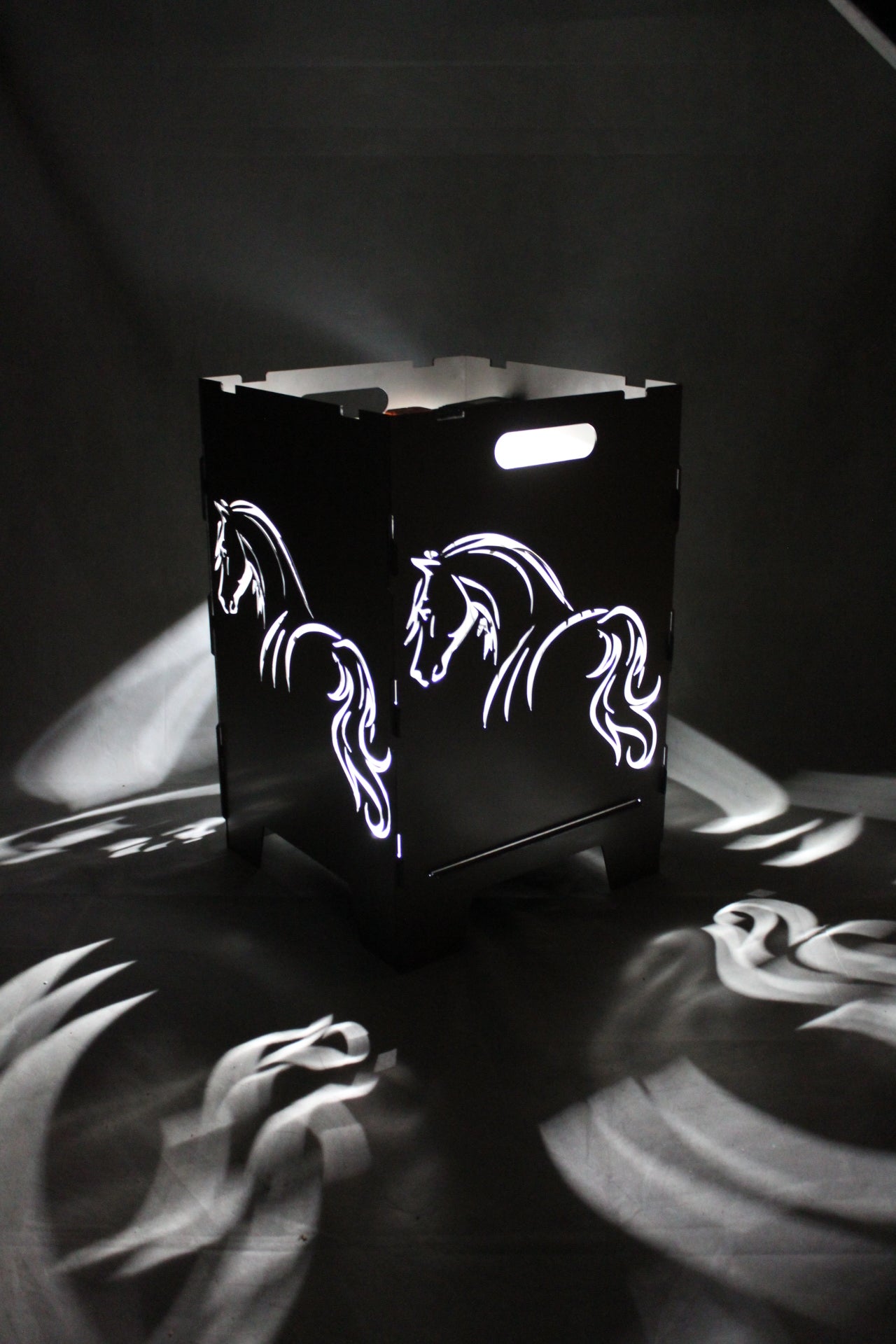 Feuerkorb "Silhouete Pferd"